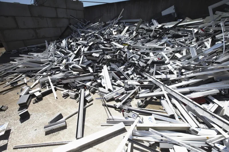 Aluminio reciclado - perfiles, latas y chatarra de aluminio con pago inmediato en Panamericana Norte 17110, Lampa, Región Metropolitana - KONSTANDER